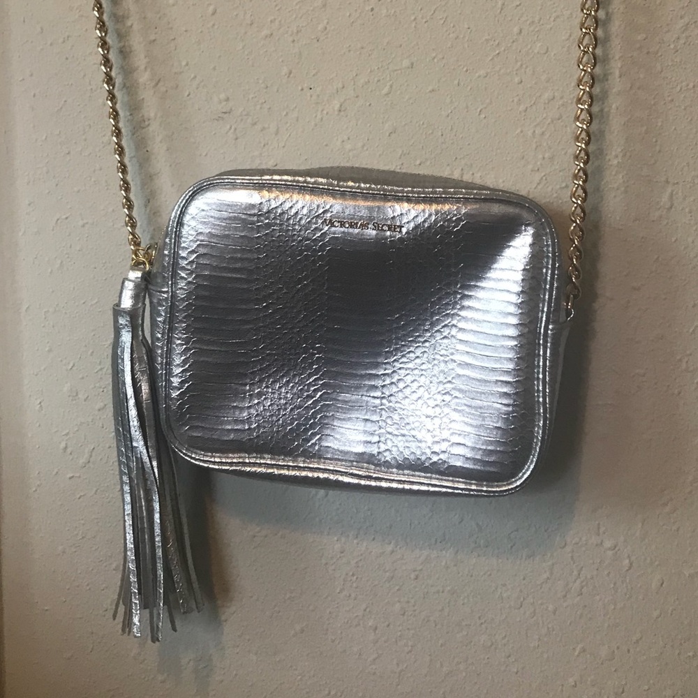 Purse, crossbody